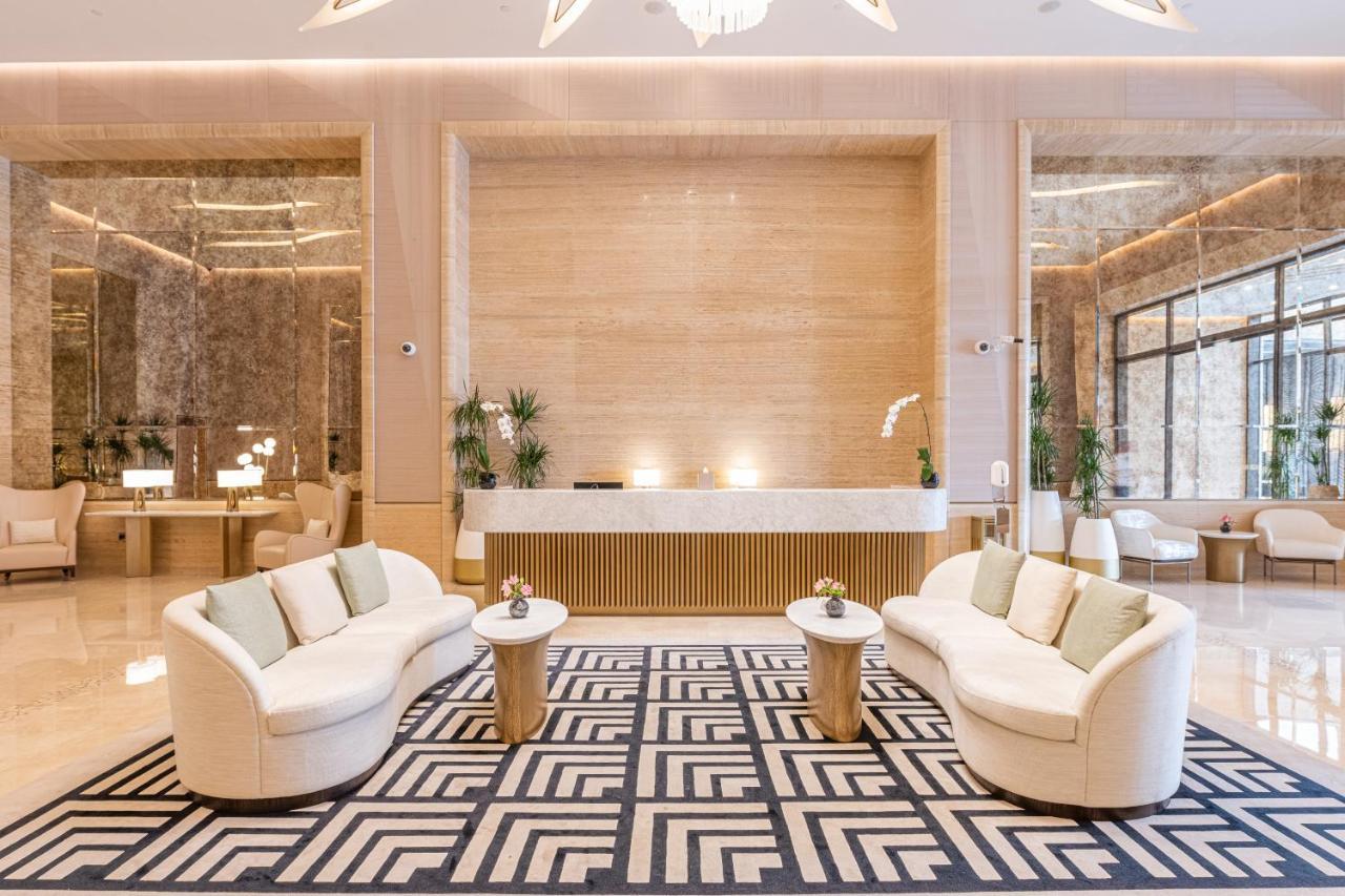 Ultra Luxury Palm Tower With Shared Hotel Facilities Дубай Екстериор снимка