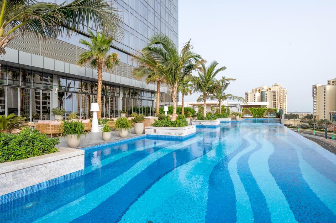 Ultra Luxury Palm Tower With Shared Hotel Facilities Дубай Екстериор снимка